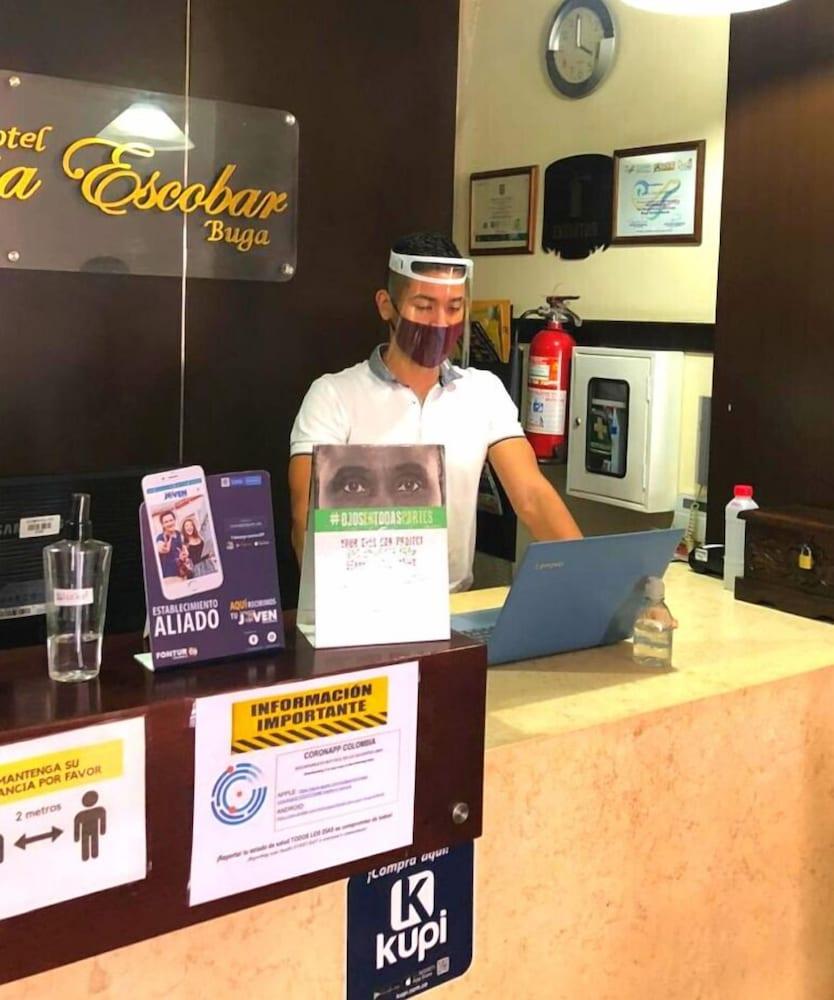 ホテル Casa Escobar ブガ エクステリア 写真