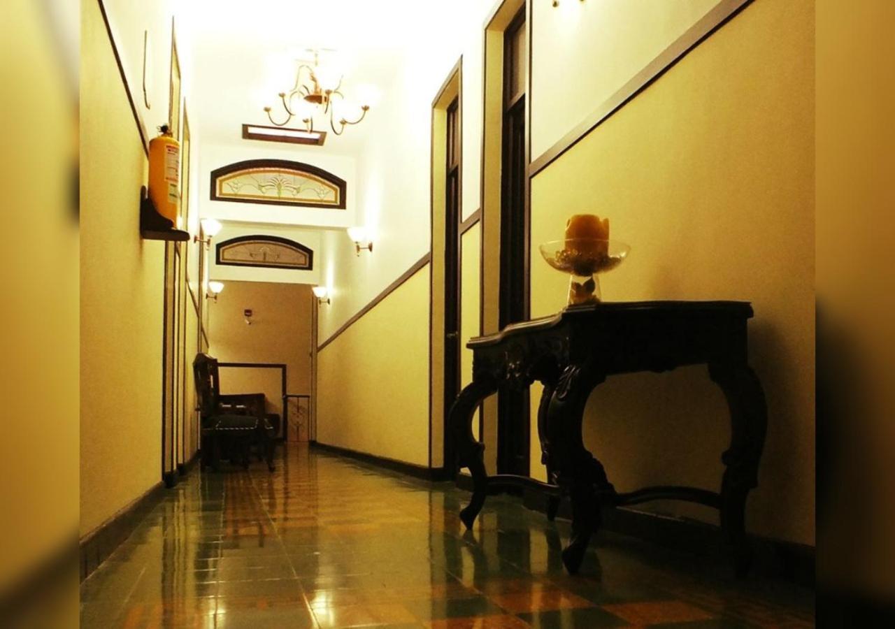 ホテル Casa Escobar ブガ エクステリア 写真