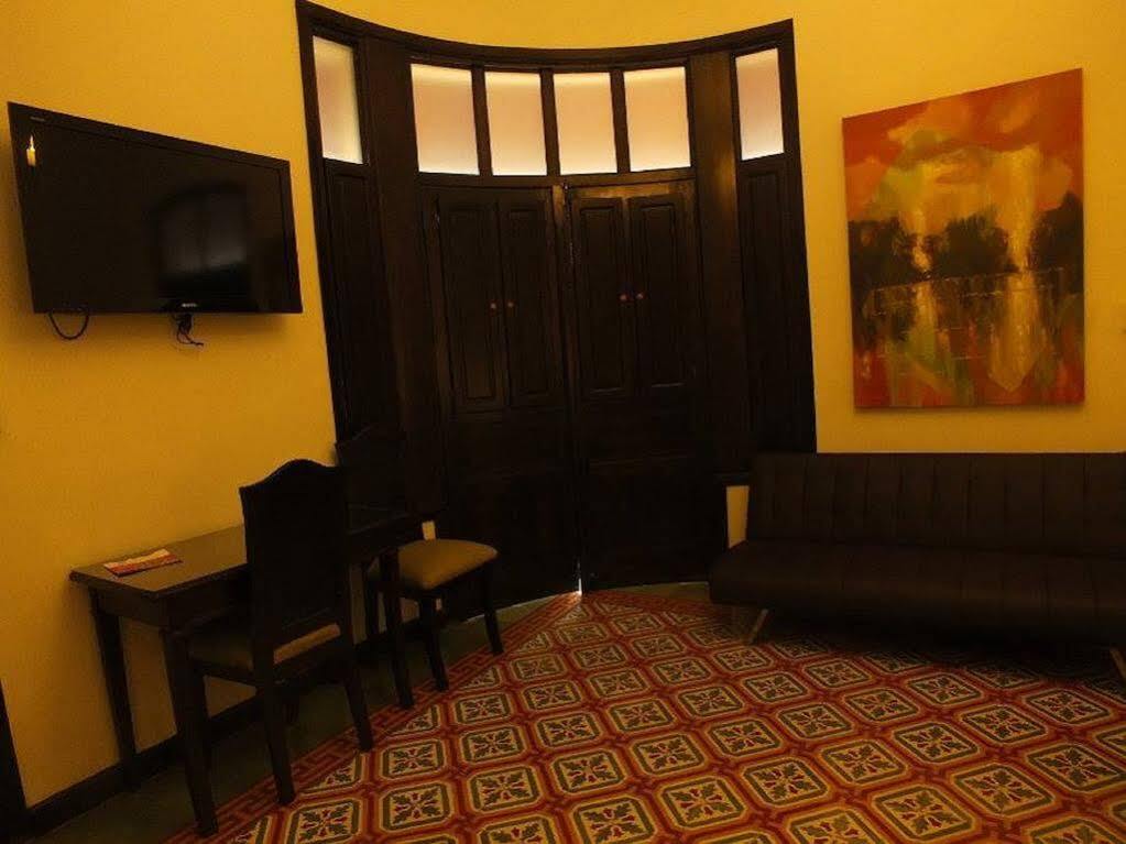 ホテル Casa Escobar ブガ エクステリア 写真